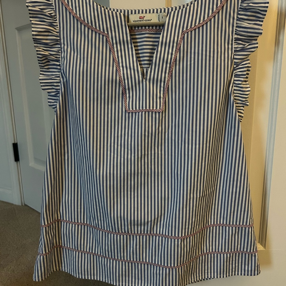 Vineyard Vines Blue and White Striped Top with Ruffle Sleeves Size S